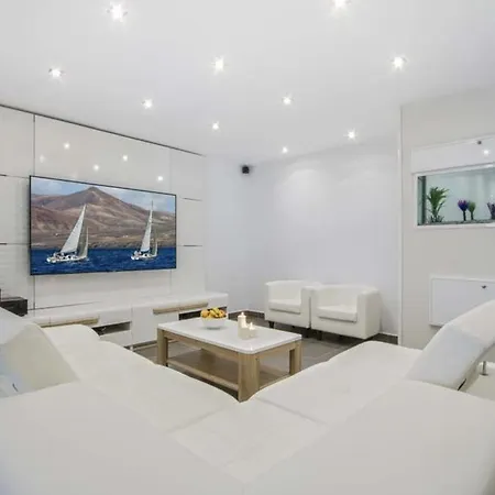 Villa Dreams Suites *